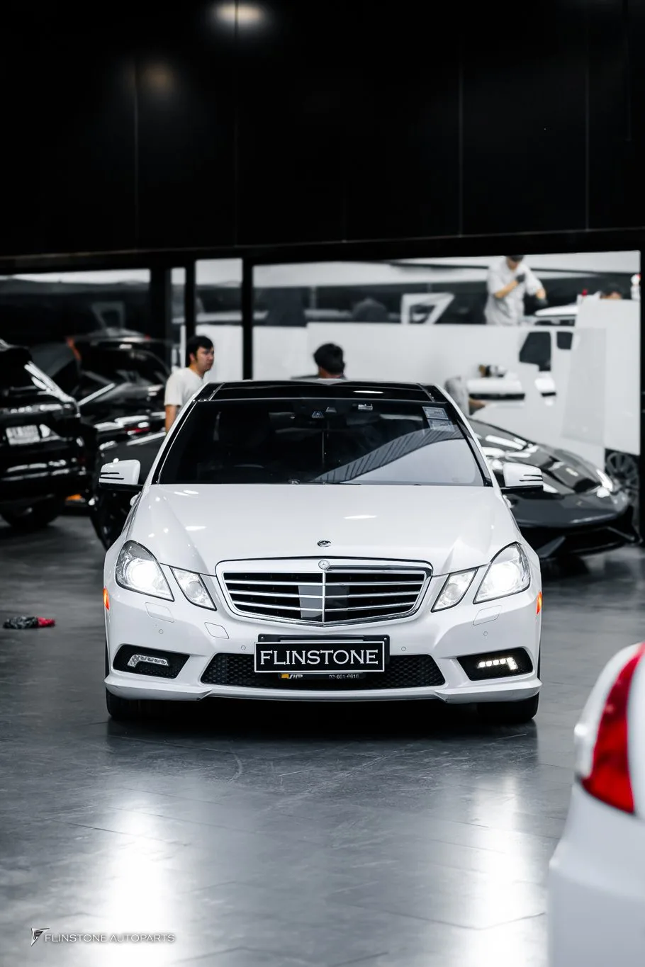 Mercedes Benz W212 ไฟมุมส้ม