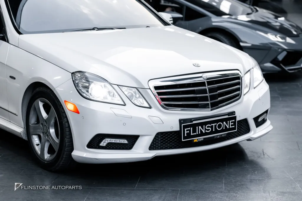 Mercedes Benz W212 ไฟมุมส้ม