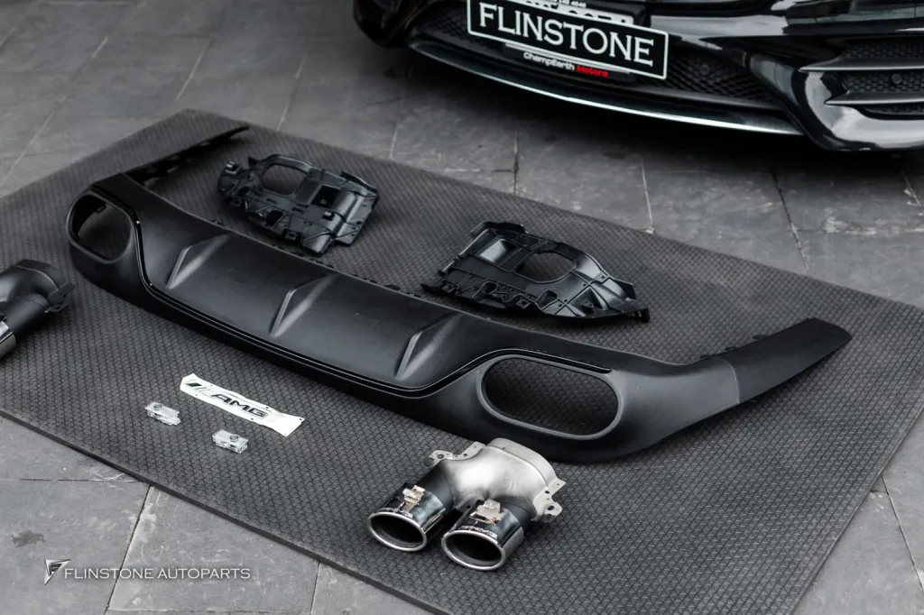 Mercedes Benz C238 ดิฟ ปลายท่อ ไฟส่องพื้น