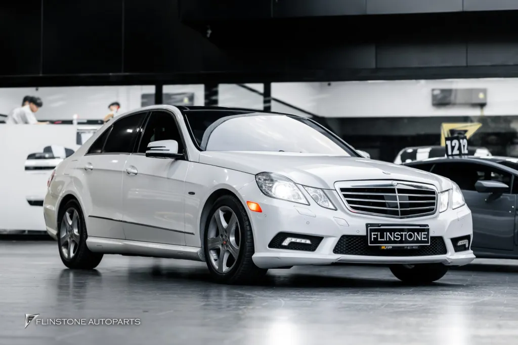 Mercedes Benz W212 ไฟมุมส้ม