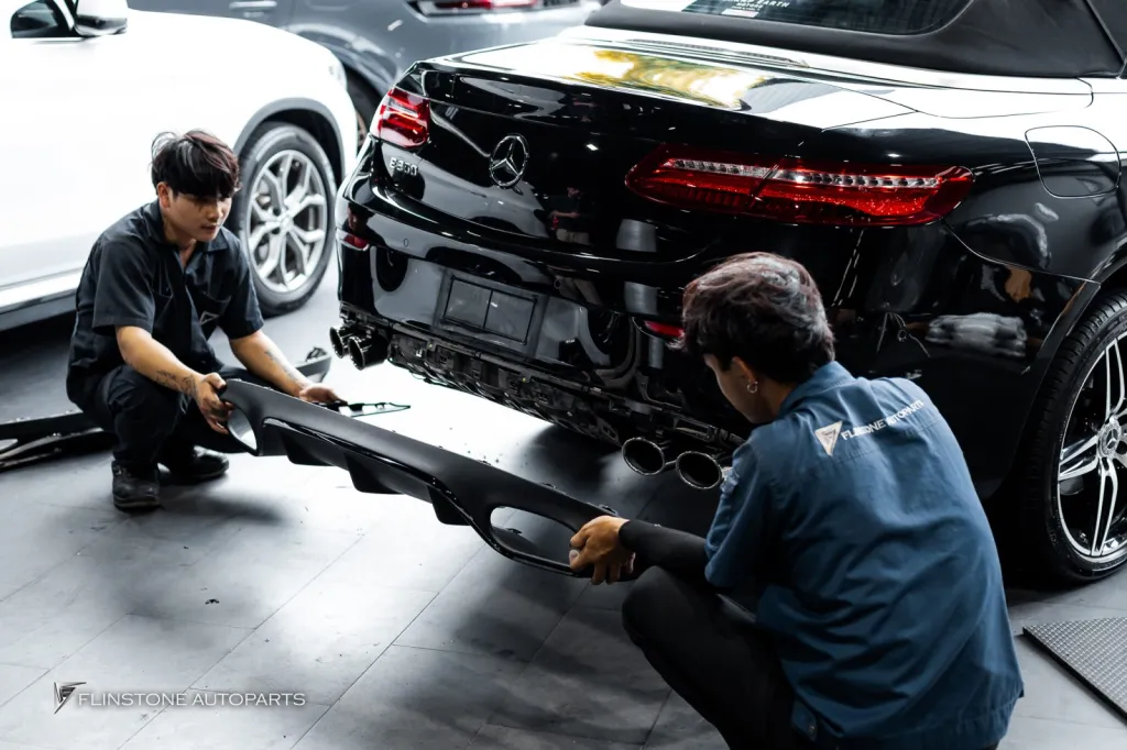 Mercedes Benz C238 ดิฟ ปลายท่อ ไฟส่องพื้น