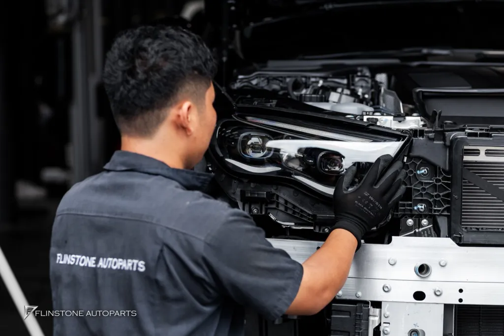 Mercedes Benz W214 ไฟหน้า Digital แท้