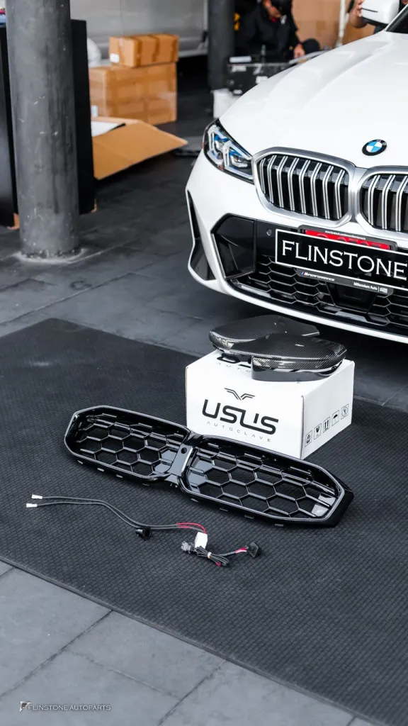BMW G20 กระจังหน้า LED กระจก Usus