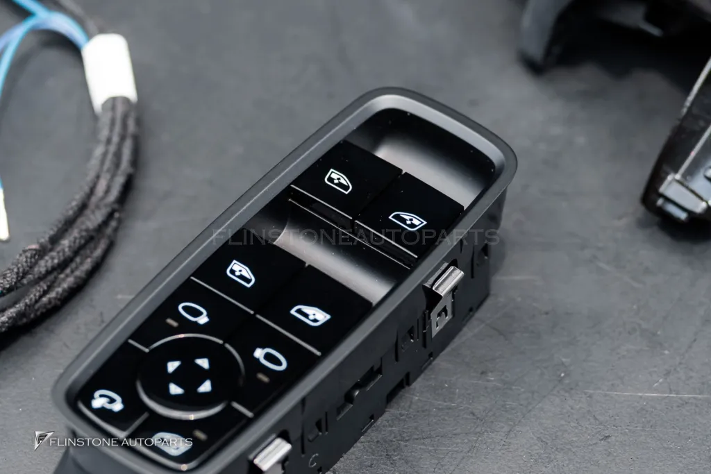 Porsche Taycan 4 กระจกมองข้างพับได้