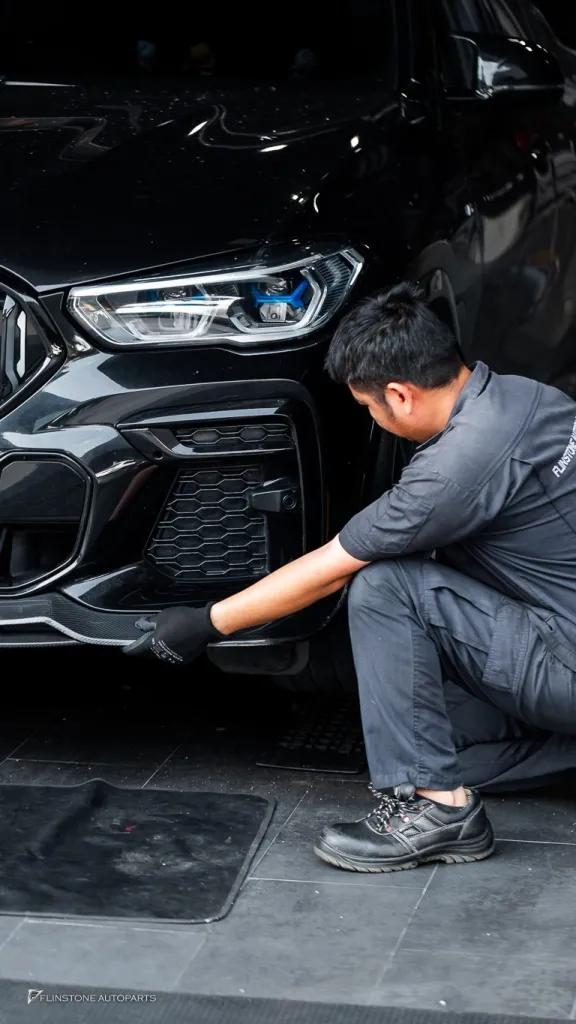 BMW X6 คาร์บอน โลโก้ดำ