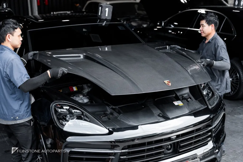 Porsche Cayenne ฝากระโปรงคาร์บอน ทรง Techart