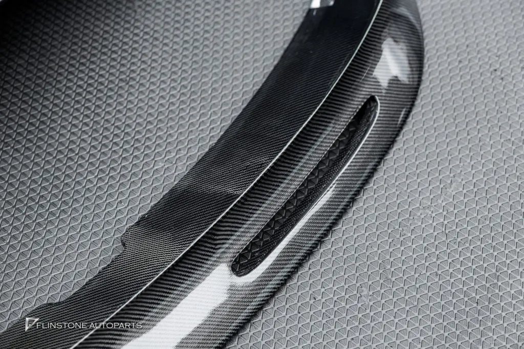 Porsche Taycan สปอยเลอร์ CMST