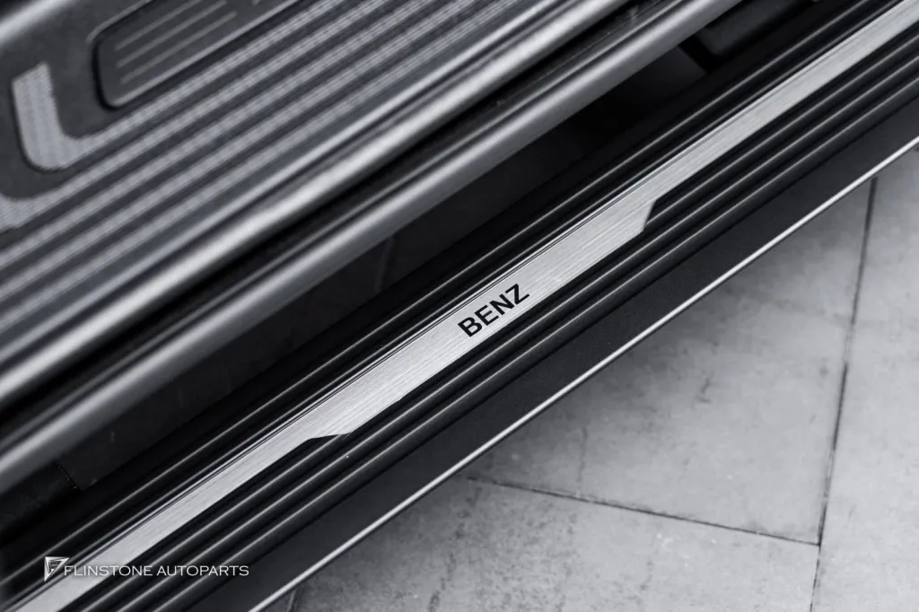 Mercedes Benz Vito บันไดไฟฟ้า