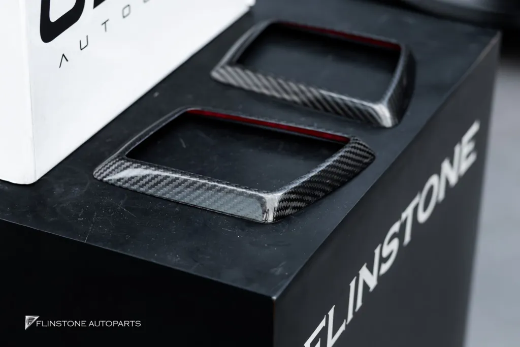 Mercedes Benz Gclass indicator bezel Carbon Usus