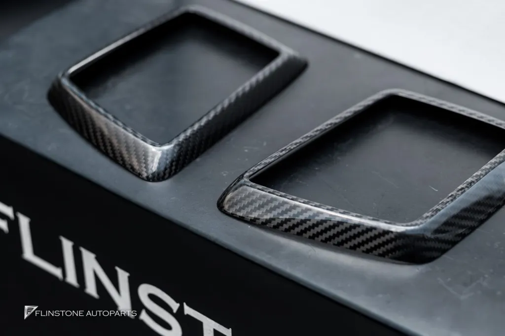 Mercedes Benz Gclass indicator bezel Carbon Usus