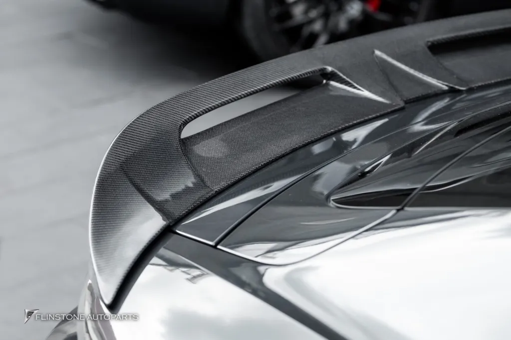 Porsche Taycan สปอยเลอร์ CMST