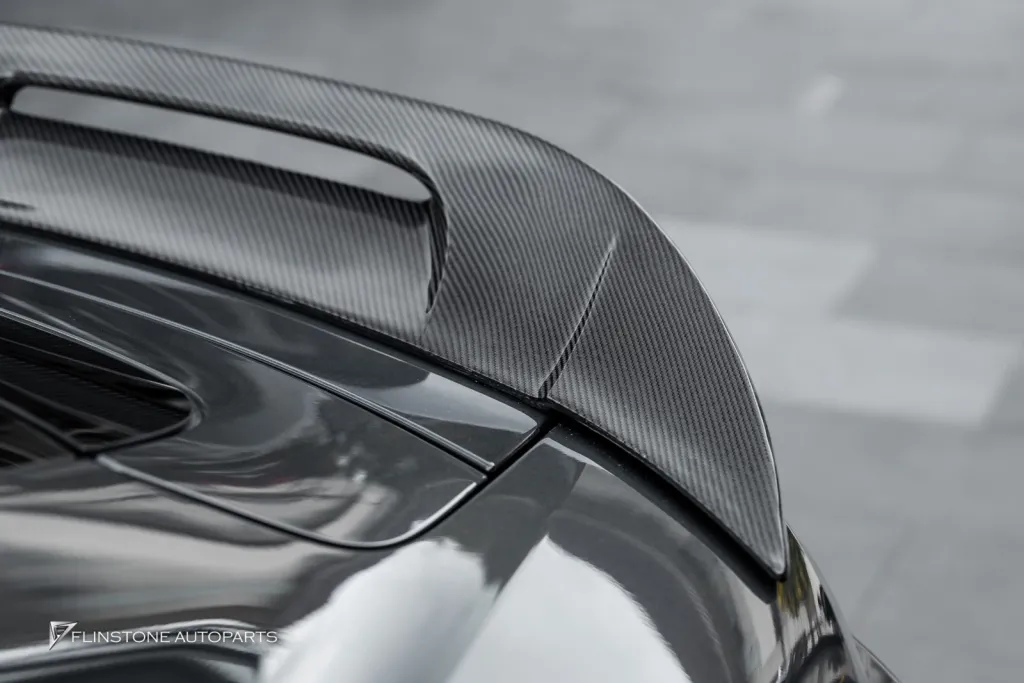 Porsche Taycan สปอยเลอร์ CMST