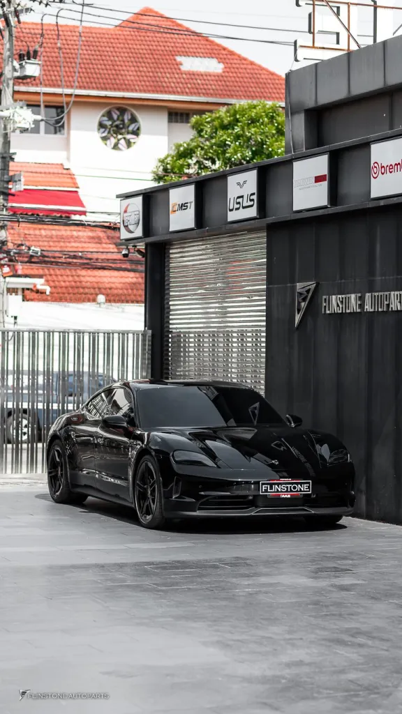 Porsche Taycan โลโก้ ไฟส่องพื้น