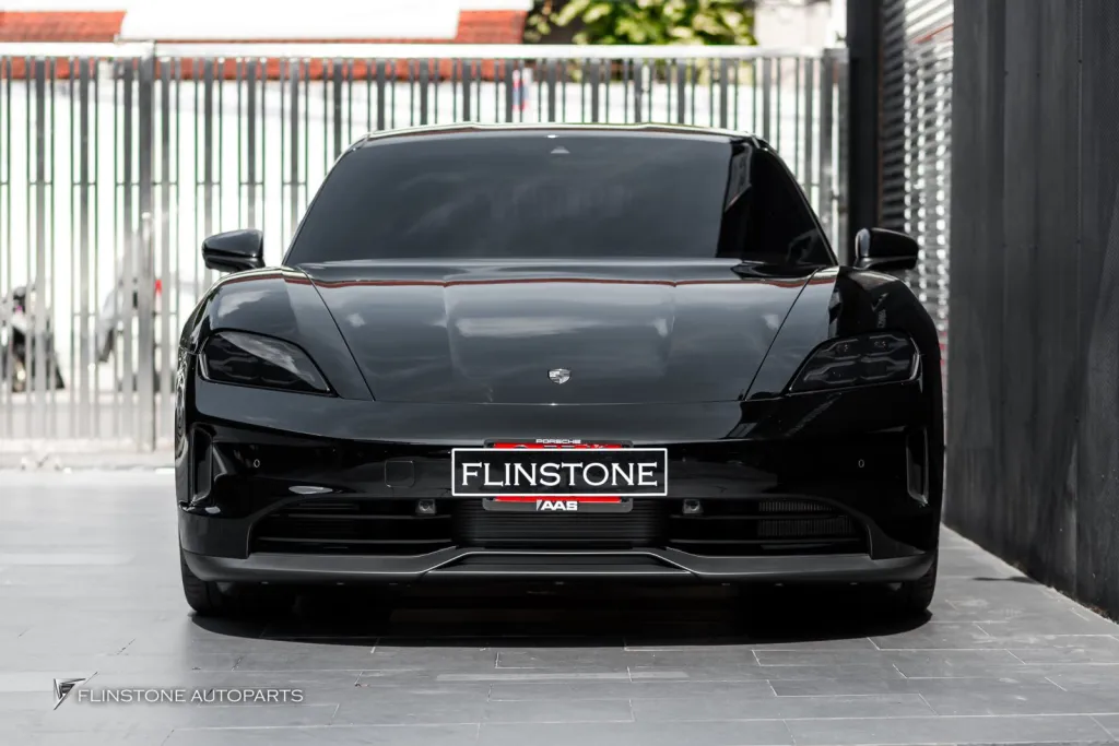 Porsche Taycan โลโก้ ไฟส่องพื้น