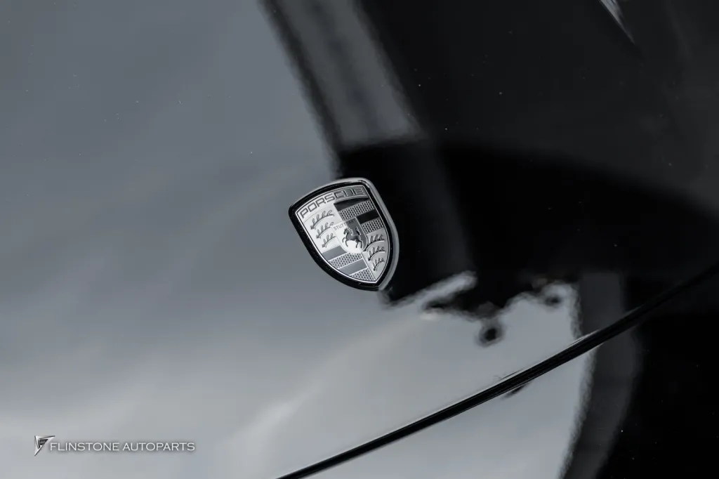 Porsche Taycan โลโก้ ไฟส่องพื้น
