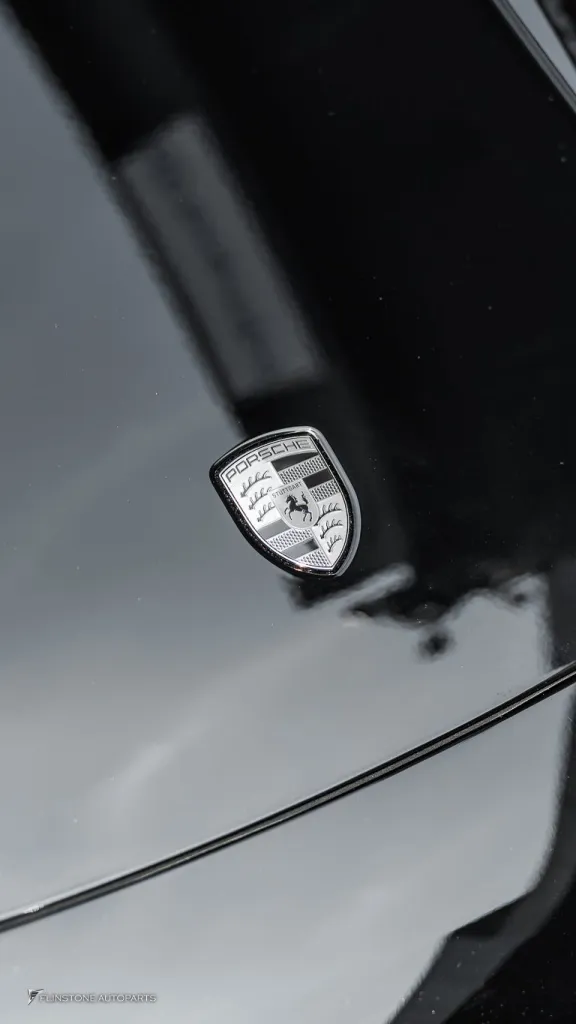 Porsche Taycan โลโก้ ไฟส่องพื้น