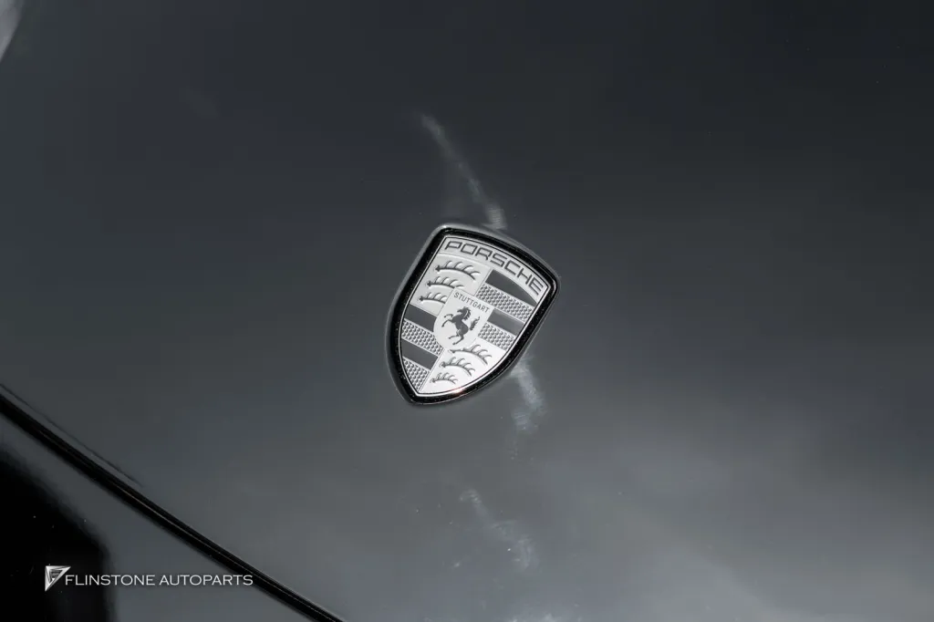 Porsche Taycan โลโก้ ไฟส่องพื้น